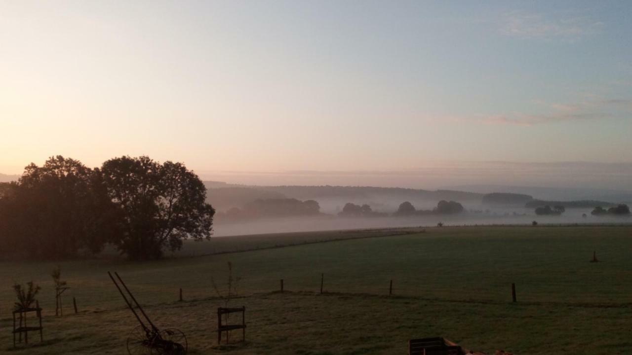 La Croisee Des Champs, Gite Entre Durbuy Et La Roche En Ardenne Érezée エクステリア 写真
